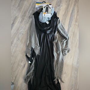 Lights up Nwt Blood Skeleton Eyes And Ribcage Light Up